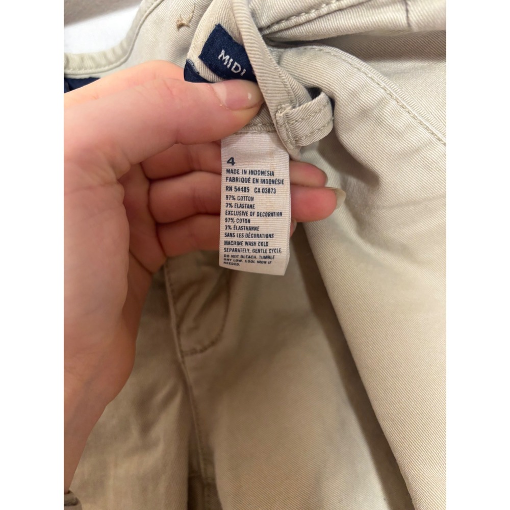 American Eagle Outfitters Womens‎ Midi Shorts Khaki Tan Chino Cotton Size 4 - Picture 3 of 4